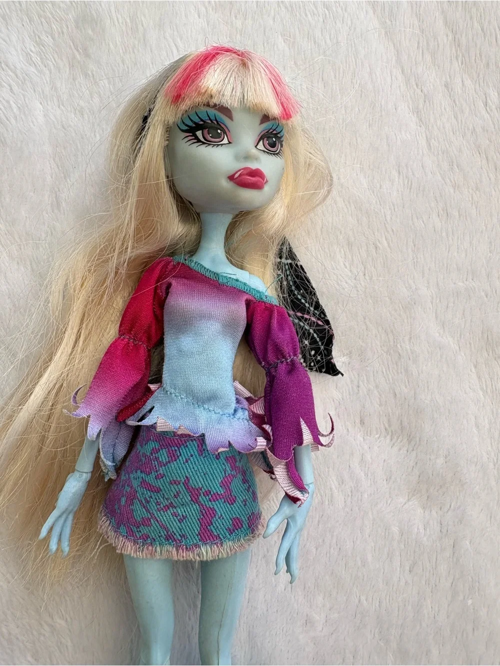 2013 monster high Abbey Bominable fashion Blue Skinned doll music festival